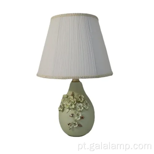 Lâmpada decorativa de ouro luxuosa com design de cerâmica